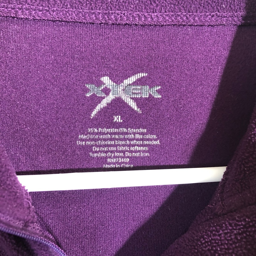 Fleece pullover - Picture 3 of 3